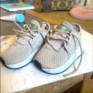 Green and tan adidas nmd toddler shoes